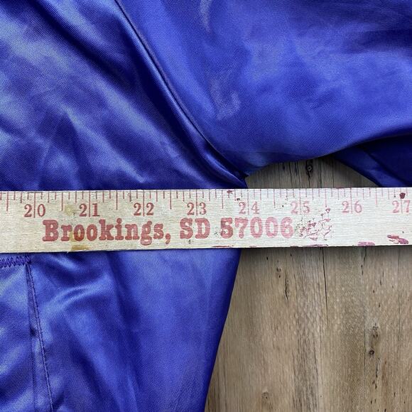 Vintage Chalk Line Minnesota Vikings Satin Bomber Jacket NFL Purple Large - Picture 12 of 13